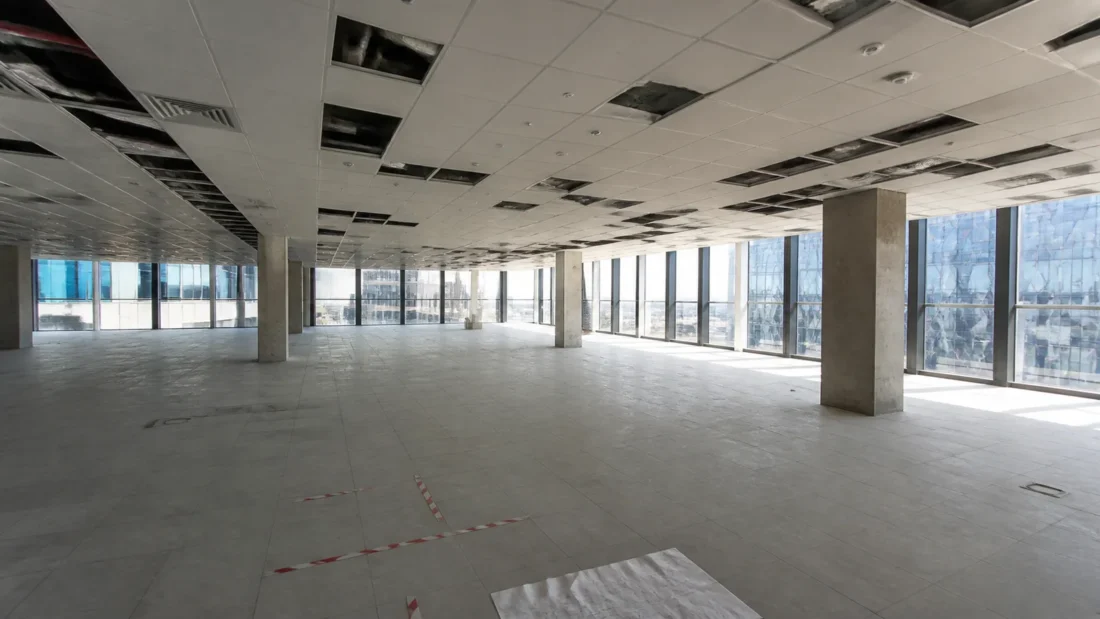 Ufficio in stato CAT A pronto per il fit out dell'azienda locataria